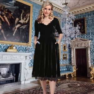 COPY - Collectif  VELVET  Lacey Swing Dress